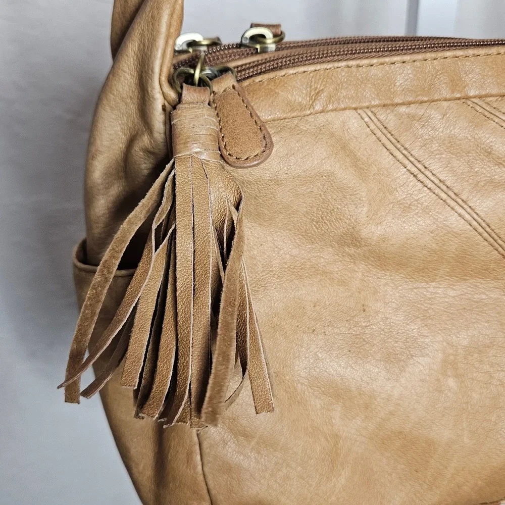 Great American Leather Works Tan Leather Crossbody Bag Tassel Boho Slouchy - Picture 5 of 11